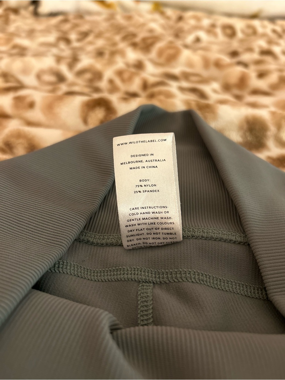 Wilo High-Waist Olive Green Leggings - Picture 6 of 6